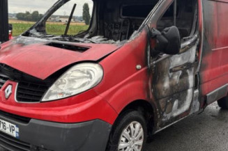 Feu de recul droit RENAULT TRAFIC 2