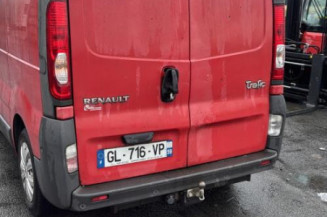 Feu de recul droit RENAULT TRAFIC 2