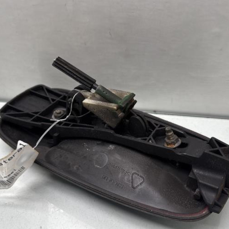 Poignee porte laterale droit RENAULT TRAFIC 2 Photo n°3