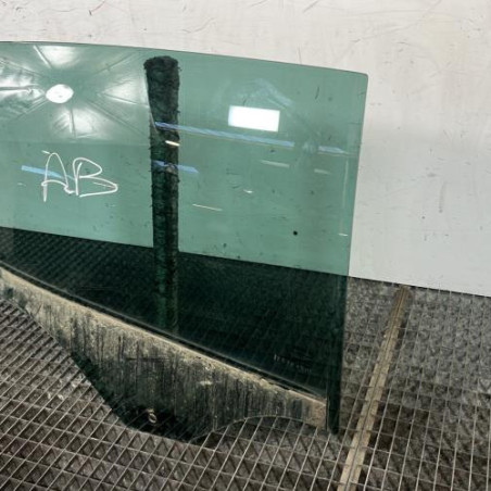 Vitre arriere droit RENAULT MEGANE 4