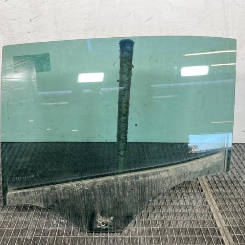 Vitre arriere gauche RENAULT MEGANE 4 Photo n°1