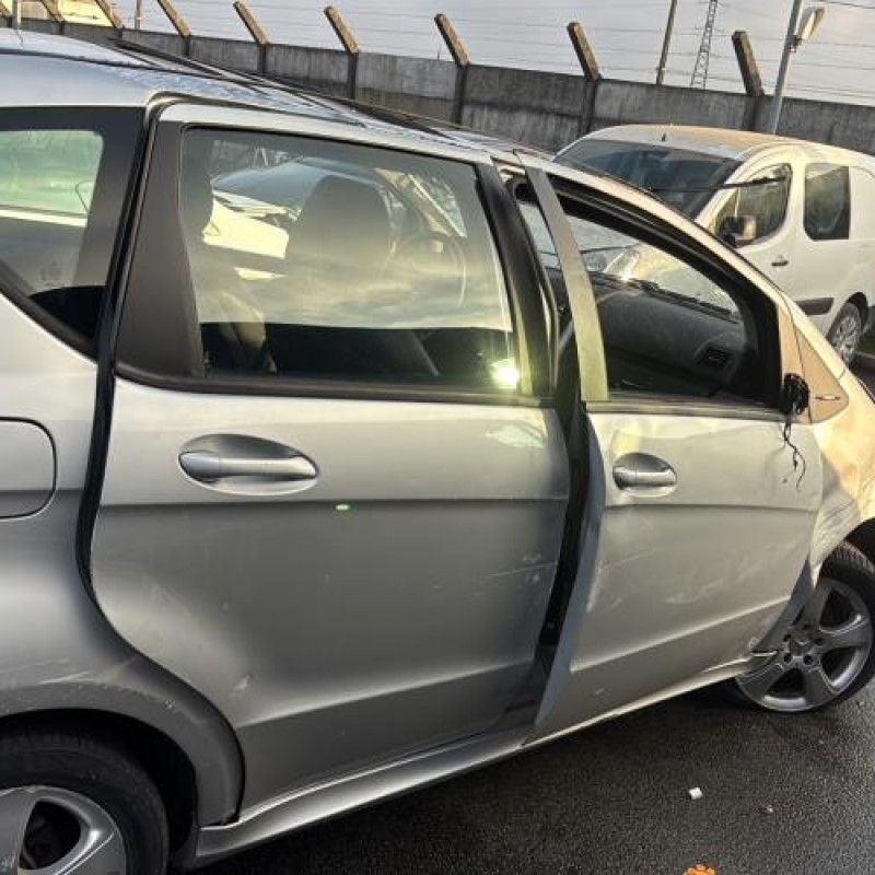 Feu arriere principal droit (feux) MERCEDES CLASSE A 169 Photo n°10