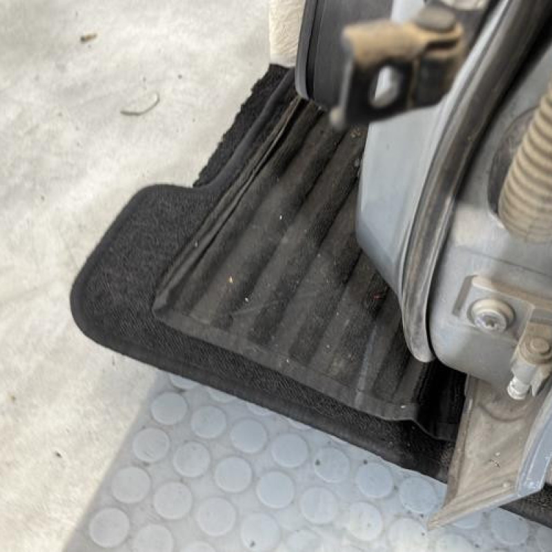 Porte arriere gauche AUDI A4 3 Photo n°4