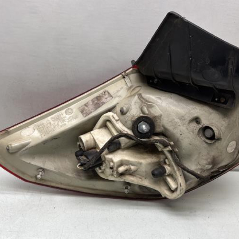 Feu arriere principal droit (feux) OPEL ASTRA J Photo n°2