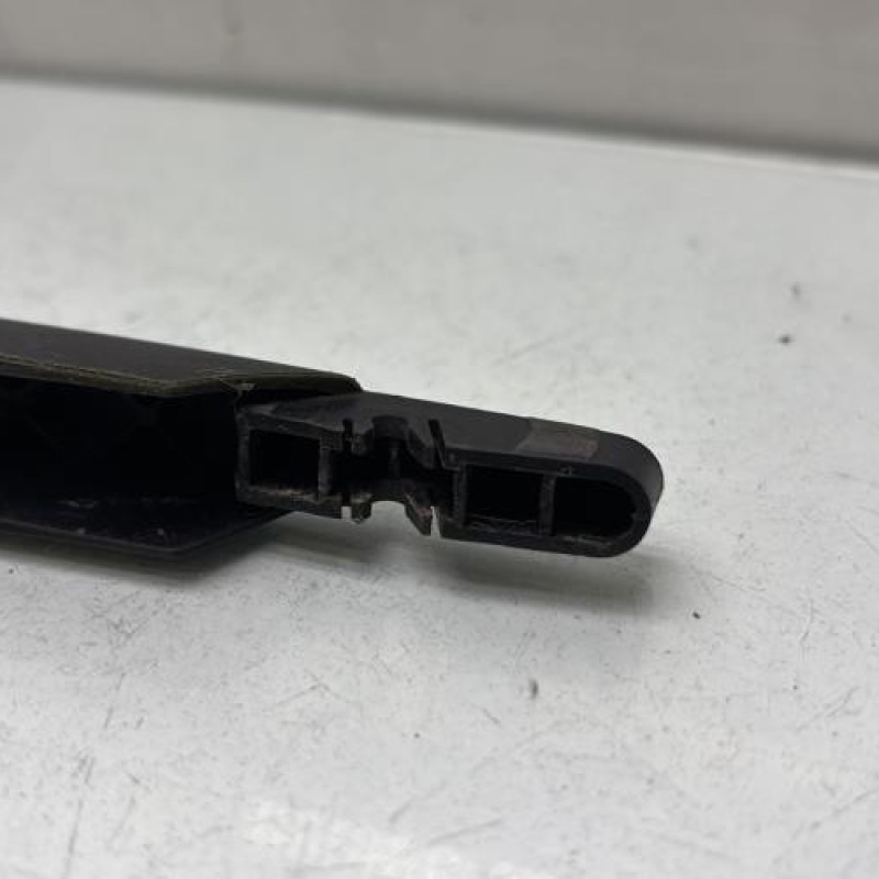 Bras essuie glace arriere CITROEN C2 Photo n°3