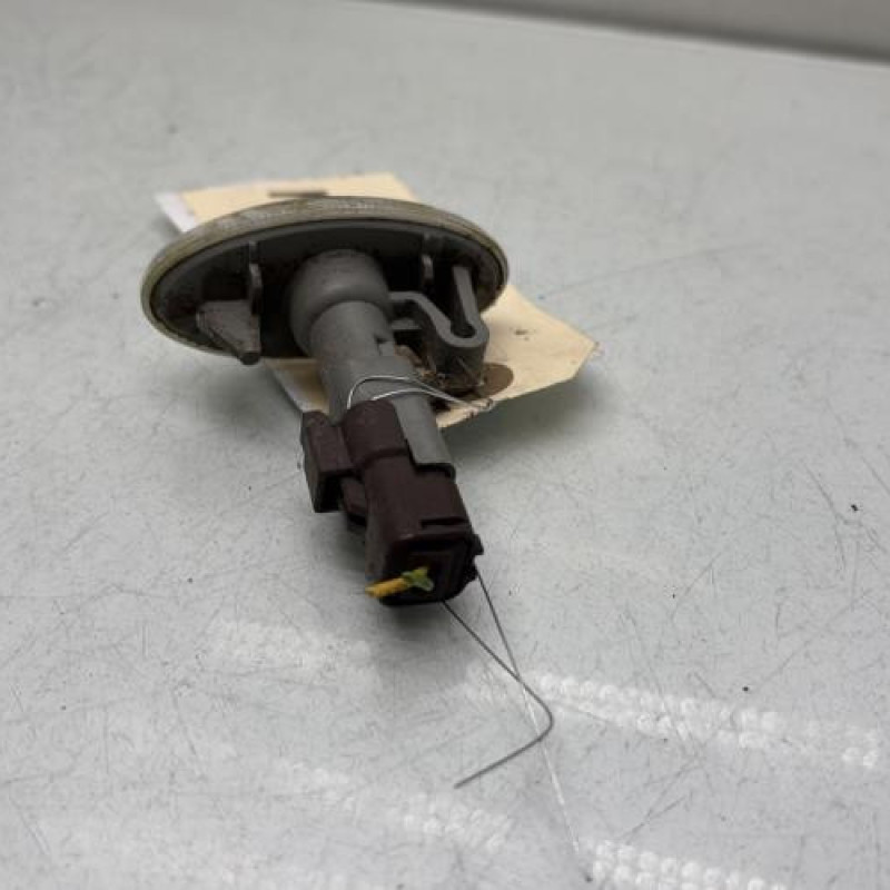 Repetiteur clignotant avant gauche (Feux) PEUGEOT 206 Photo n°3