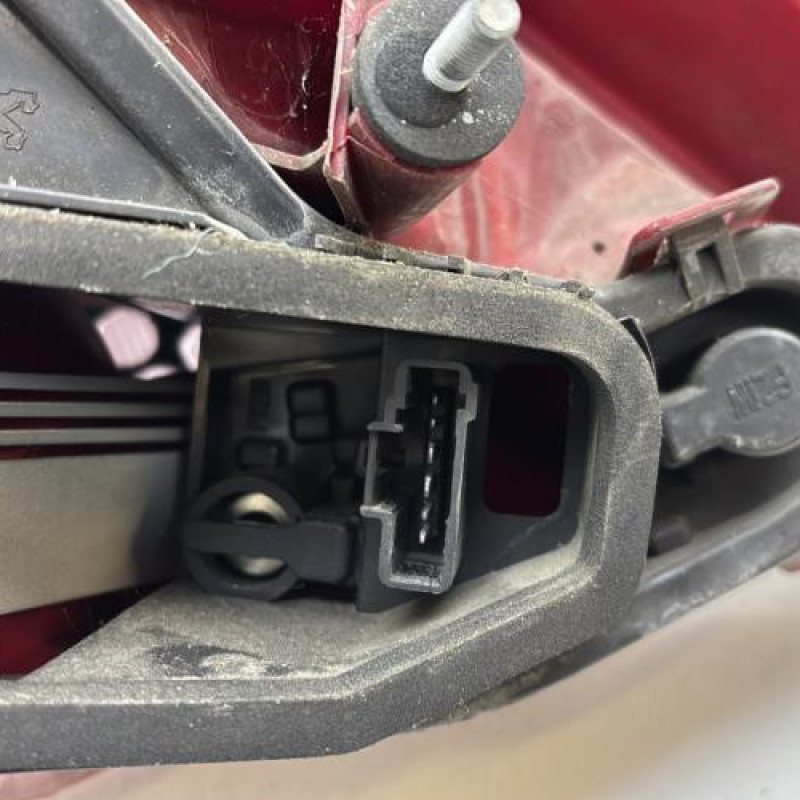 Feu arriere principal droit (feux) PEUGEOT 207 Photo n°6