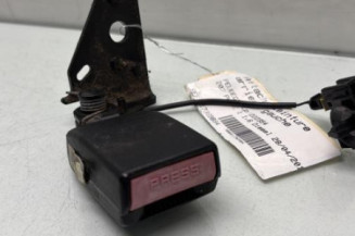 Attache ceinture arriere gauche PEUGEOT 207 Photo n°1
