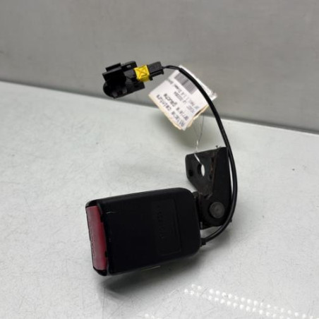Attache ceinture arriere gauche PEUGEOT 207