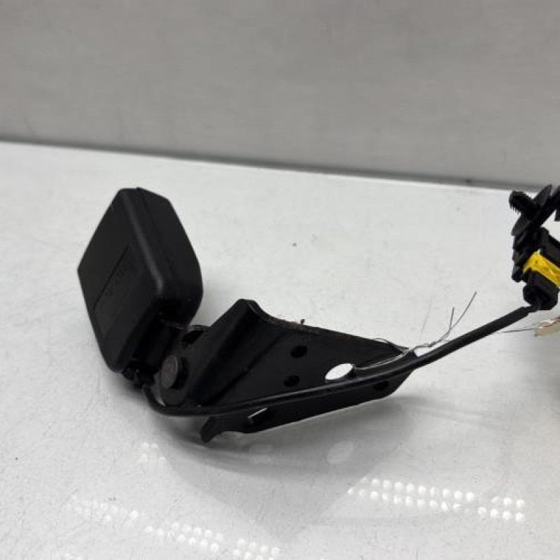 Attache ceinture arriere gauche PEUGEOT 207 Photo n°4