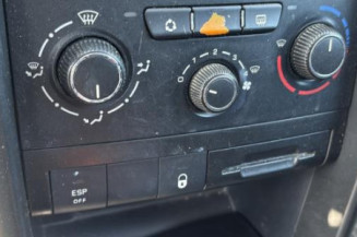 Attache ceinture arriere gauche PEUGEOT 207