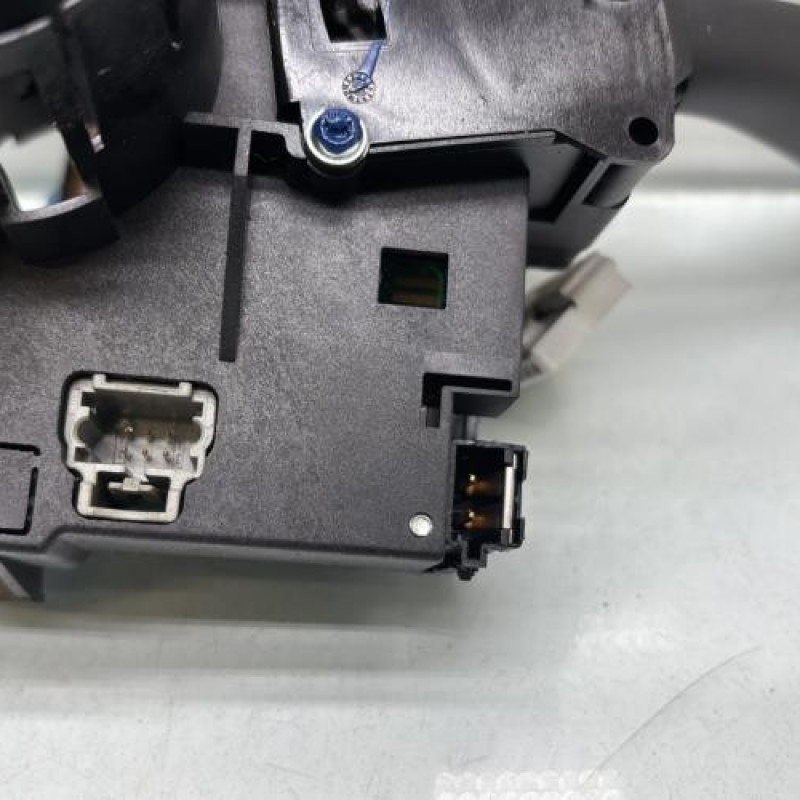 Com (Bloc Contacteur Tournant+Commodo Essuie Glace+Commodo Phare) PEUGEOT 207 Photo n°8