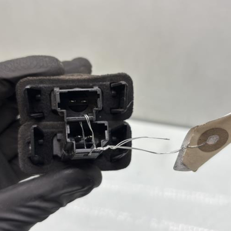 Eclairage de plaque PEUGEOT 207 Photo n°3