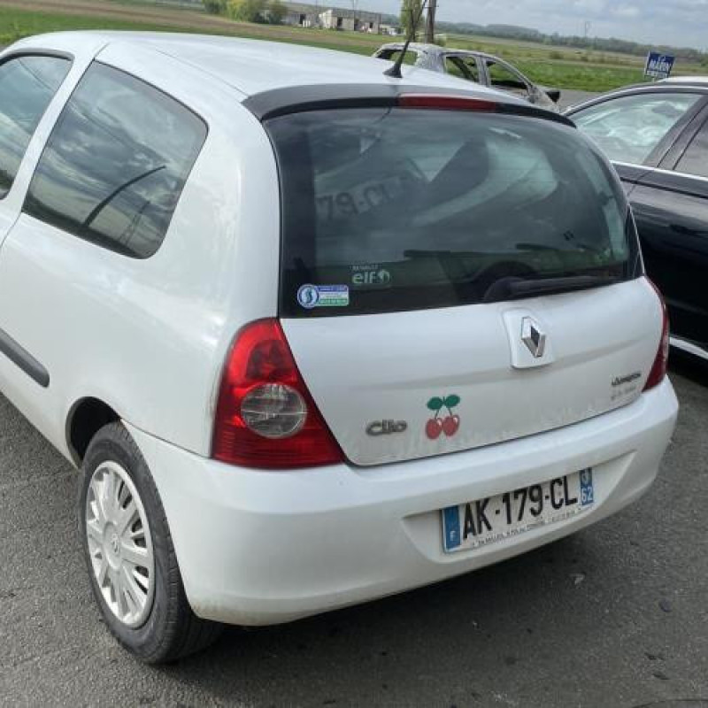 Aile avant droit RENAULT CLIO 2 CAMPUS Photo n°12