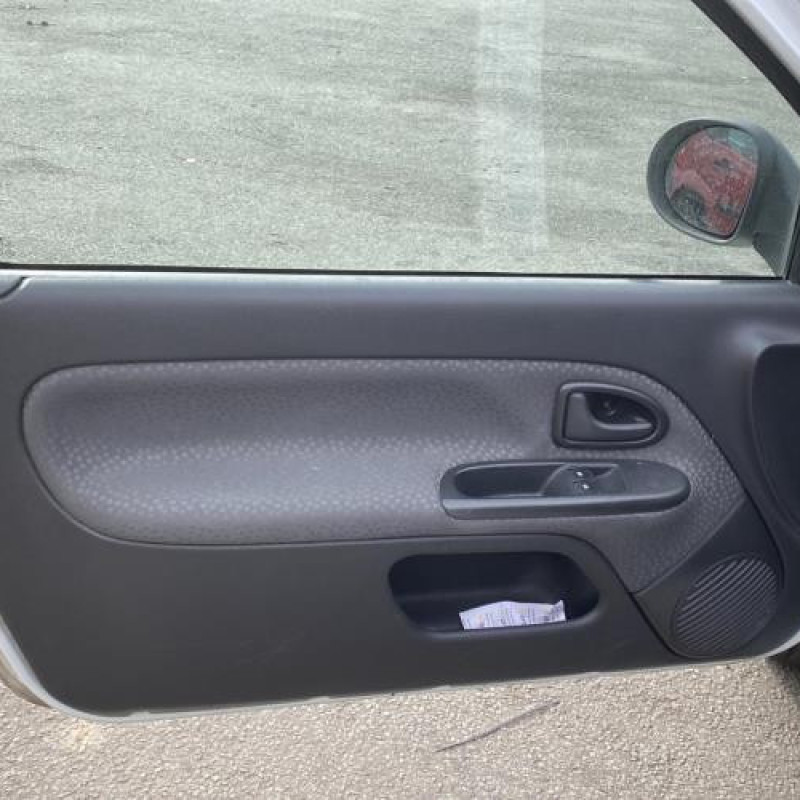 Aile avant droit RENAULT CLIO 2 CAMPUS Photo n°16