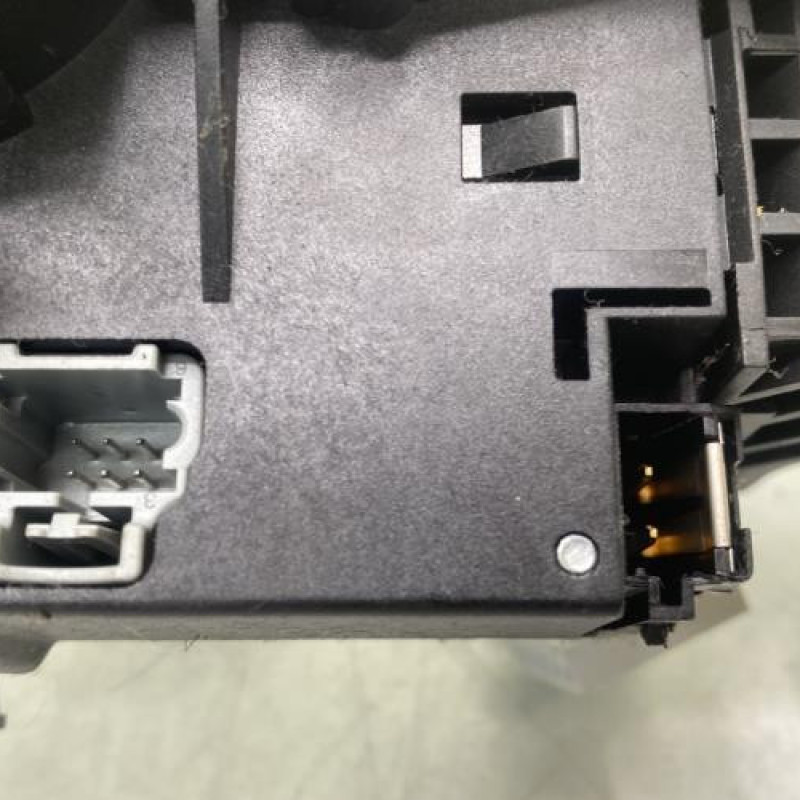 Com (Bloc Contacteur Tournant+Commodo Essuie Glace+Commodo Phare) PEUGEOT 207 Photo n°8