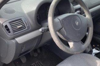 Aile avant droit RENAULT CLIO 2 CAMPUS