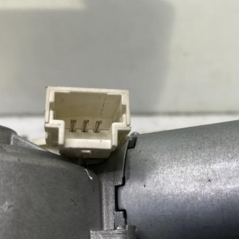 Moteur essuie glace arriere PEUGEOT 207 Photo n°3