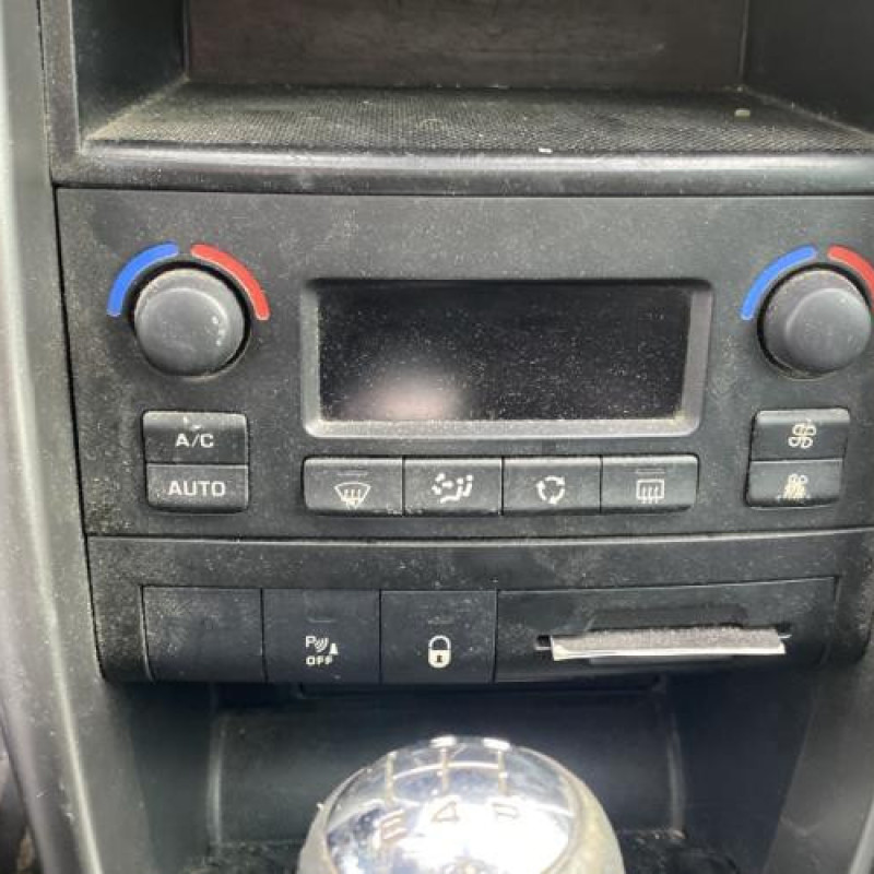 Moteur essuie glace arriere PEUGEOT 207 Photo n°4