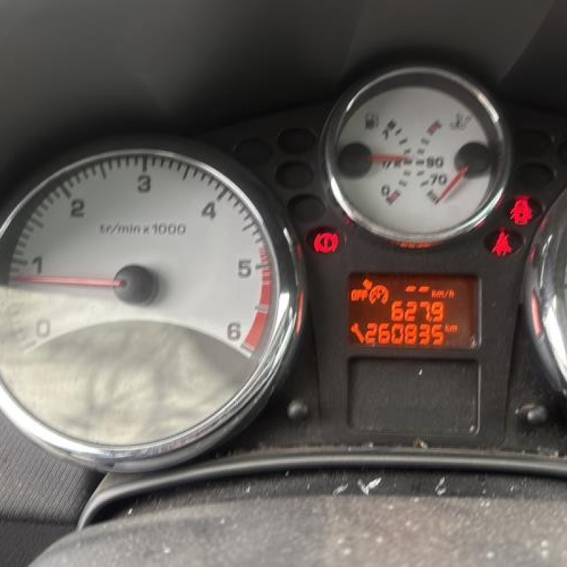 Moteur essuie glace arriere PEUGEOT 207 Photo n°16