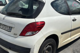 Attache ceinture avant gauche PEUGEOT 207