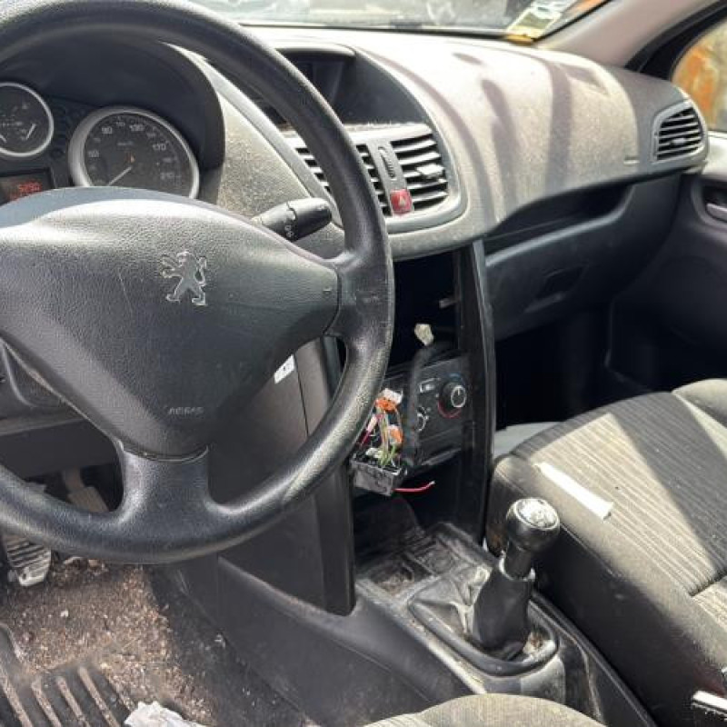 Attache ceinture avant gauche PEUGEOT 207 Photo n°20