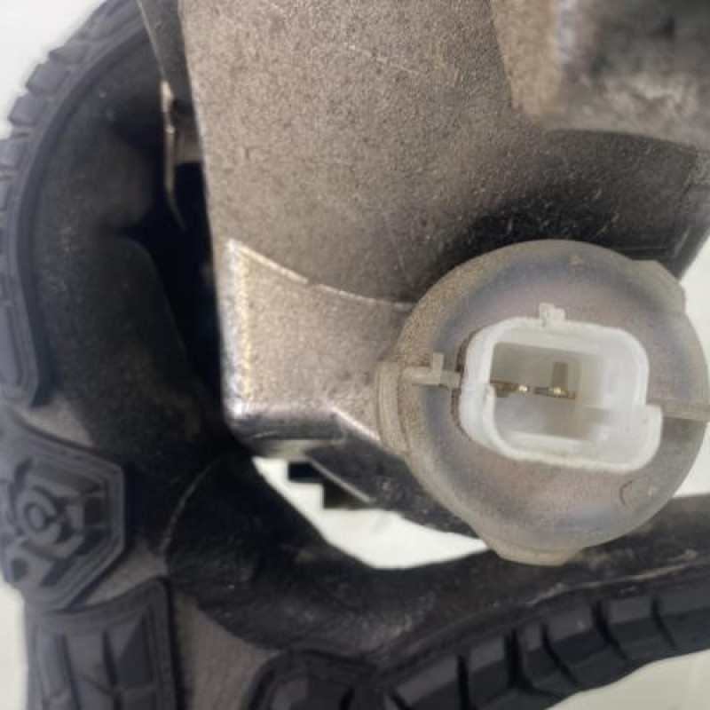 Anti brouillard arriere PEUGEOT 208 1 Photo n°3