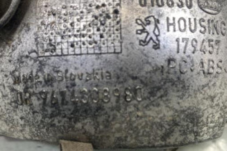 Anti brouillard arriere PEUGEOT 208 1