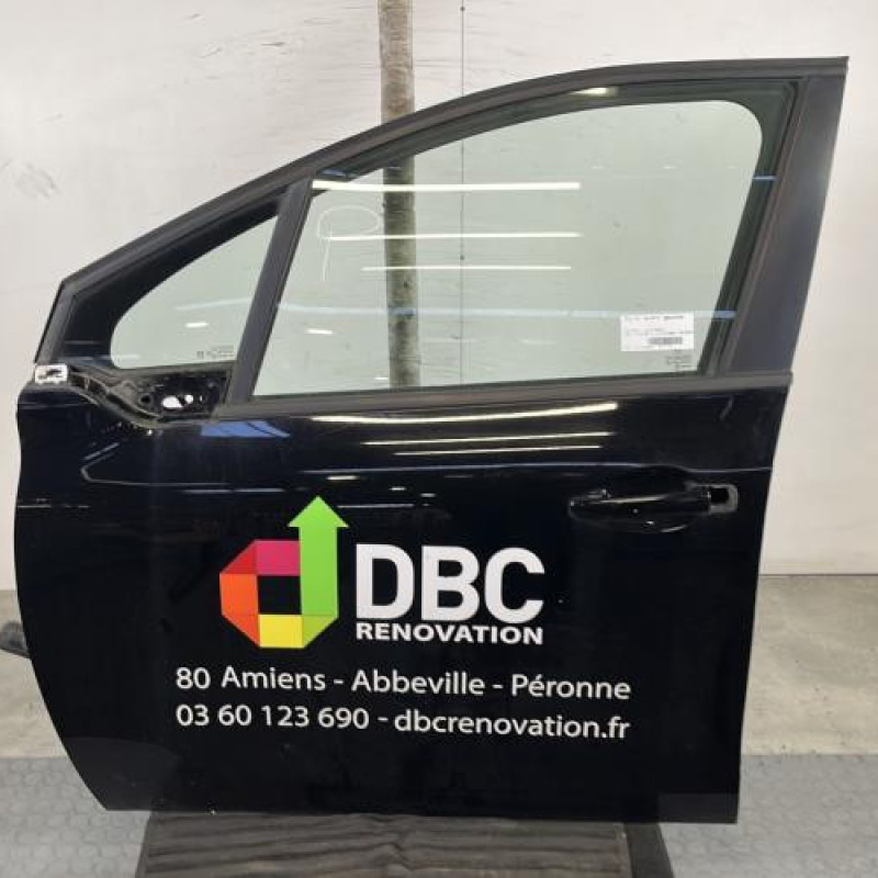 Porte avant gauche PEUGEOT 208 1 Photo n°1