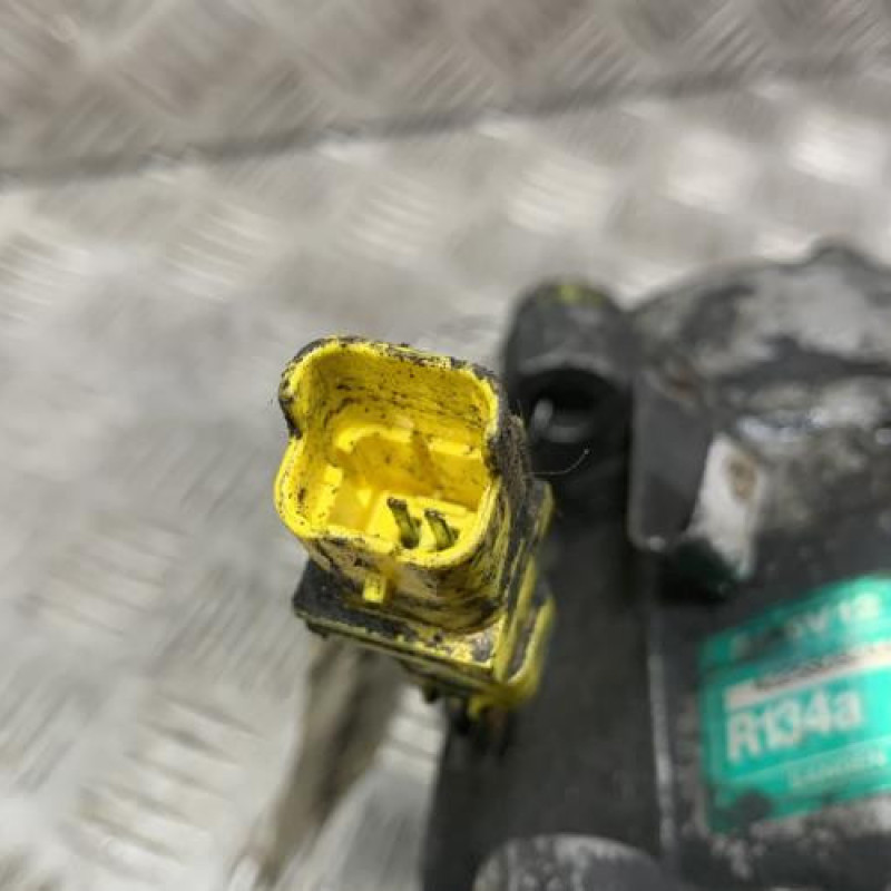 Compresseur clim PEUGEOT 307 Photo n°3