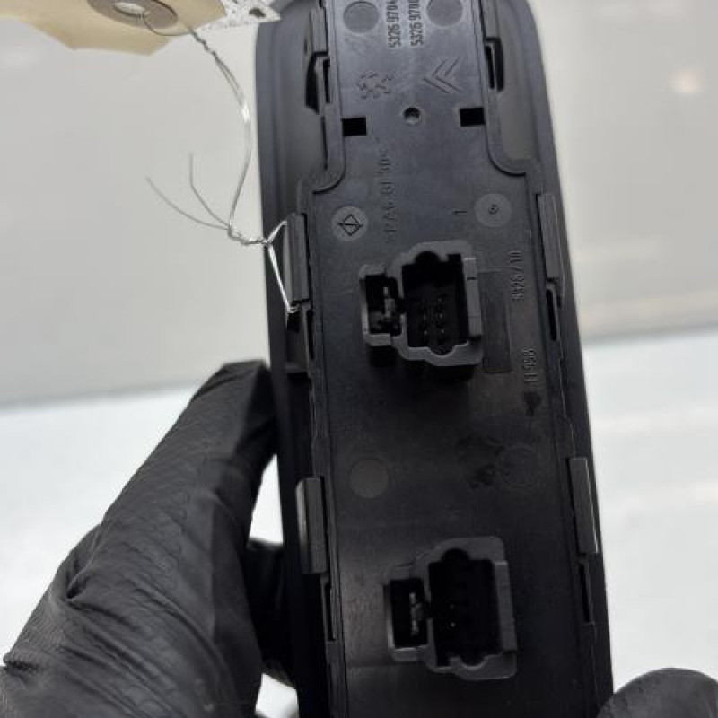 Interrupteur de leve vitre avant gauche PEUGEOT 807 Photo n°5