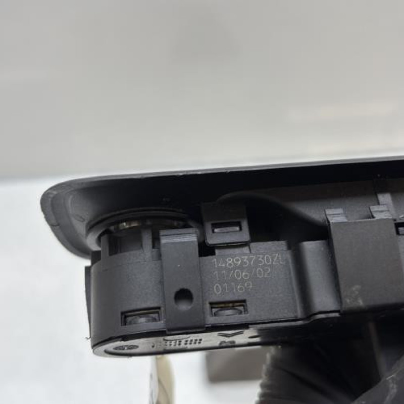 Interrupteur de leve vitre avant gauche PEUGEOT 807 Photo n°6