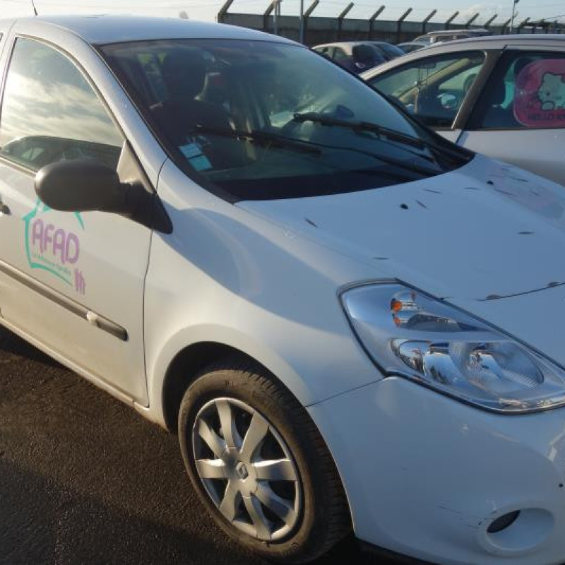 Pompe lave glace avant RENAULT CLIO 3 Photo n°12