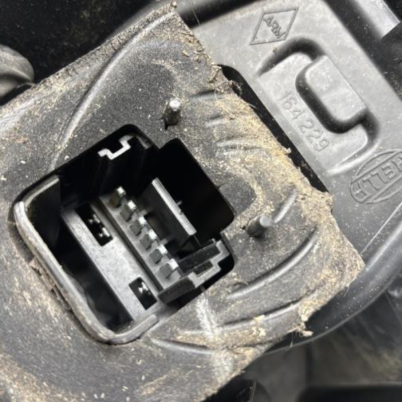 Feu arriere principal droit (feux) RENAULT SCENIC 2 Photo n°3