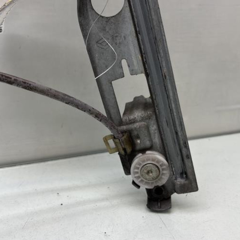 Leve vitre electrique avant droit RENAULT MEGANE 2 Photo n°4