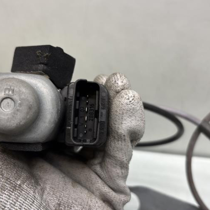 Leve vitre electrique avant droit RENAULT MEGANE 2 Photo n°6