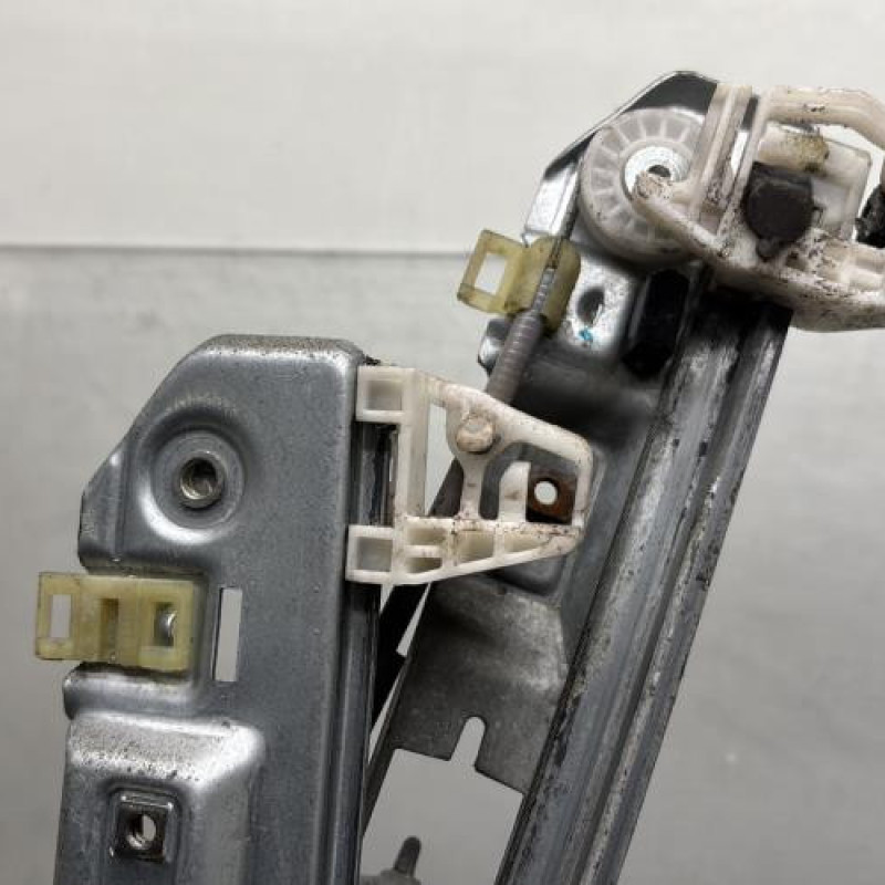 Leve vitre electrique avant droit RENAULT MEGANE 2 Photo n°8