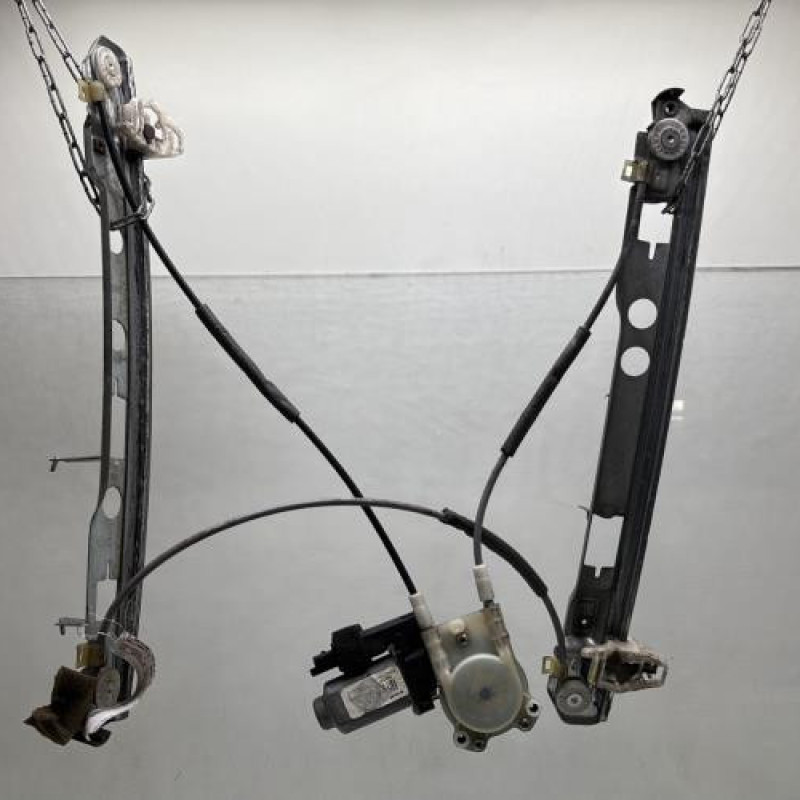 Leve vitre electrique avant gauche RENAULT MEGANE 2 Photo n°1