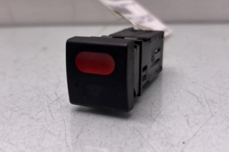 Bouton de warning CITROEN SAXO Photo n°1