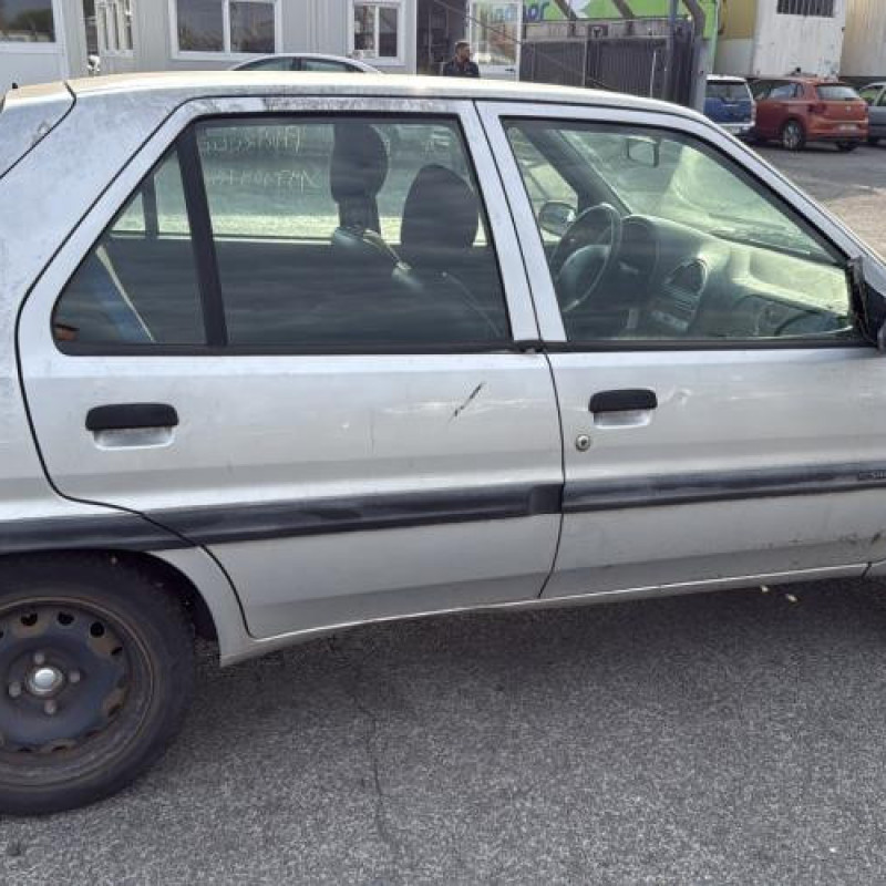 Ceinture arriere droit CITROEN SAXO Photo n°13