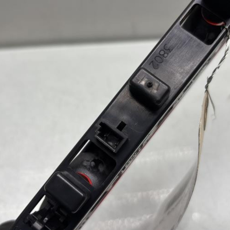 Feu arriere stop central CITROEN SAXO Photo n°3