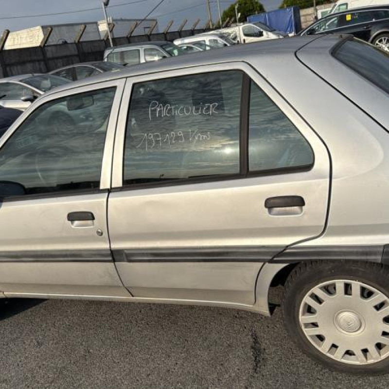 Poignee interieur arriere gauche CITROEN SAXO Photo n°12