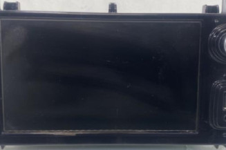 Ecran GPS RENAULT CLIO 4 Photo n°1