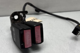 Attache ceinture arriere droit PEUGEOT 207 Photo n°1