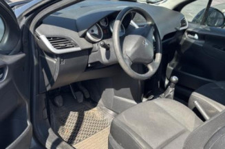 Attache ceinture arriere droit PEUGEOT 207