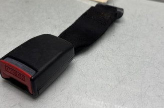 Attache ceinture arriere droit CITROEN SAXO
