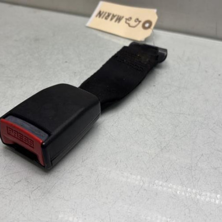 Attache ceinture arriere droit CITROEN SAXO