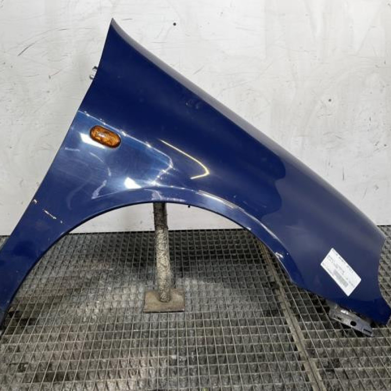 Aile avant droit RENAULT CLIO 2 Photo n°1