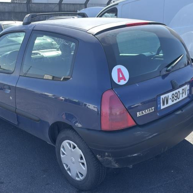 Aile avant droit RENAULT CLIO 2 Photo n°8