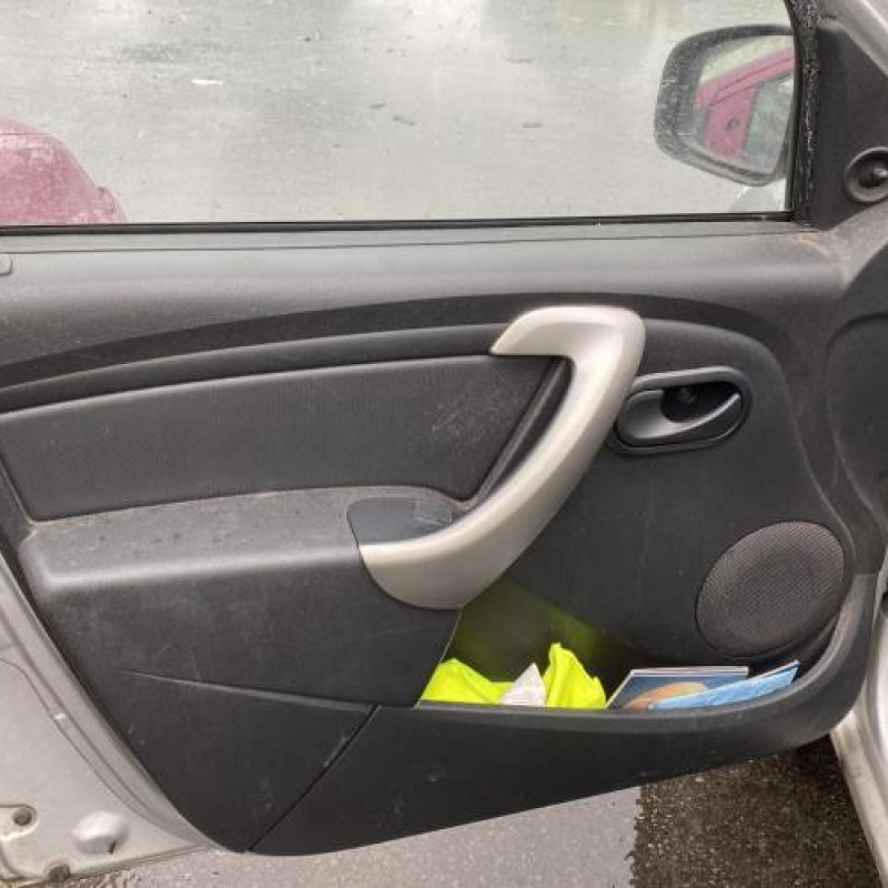 Malle/Hayon arriere DACIA SANDERO 1 Photo n°16